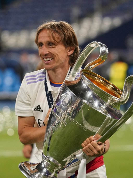 milan足球：效力利物浦时期的蒂亚戈，这个贴地斩进球看着那